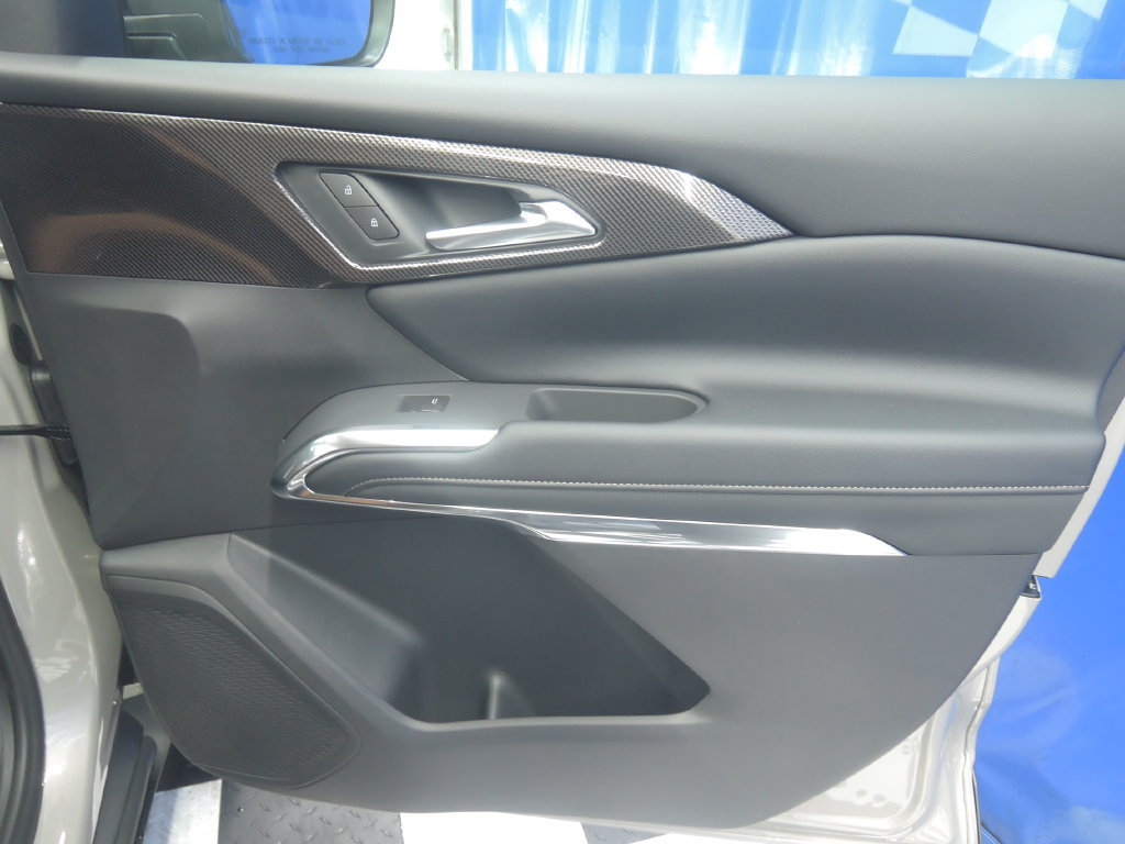 2027 Chevrolet Traverse Z71 - Photo 40