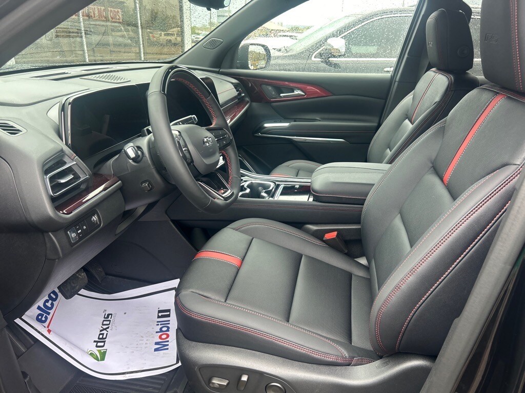 2026 Chevrolet Traverse RS photo 3