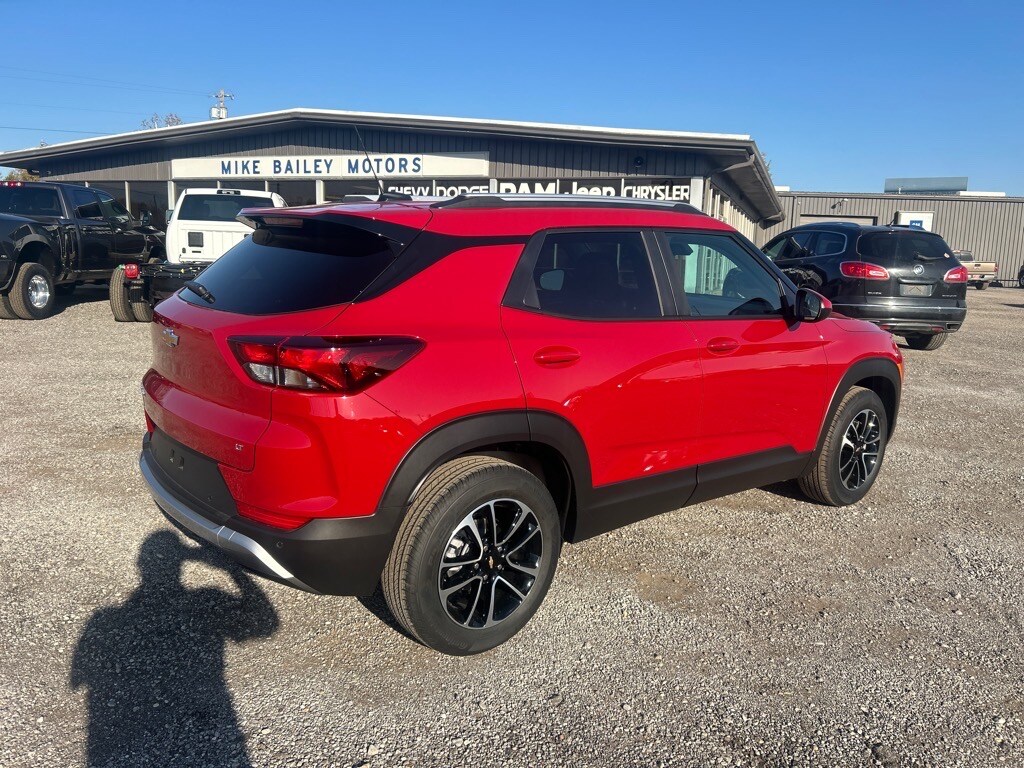 2026 Chevrolet Trailblazer LT photo 3