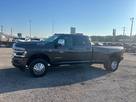 2026 Ram 3500 LARAMIE CREW CAB 4X4 8' BOX Pickup