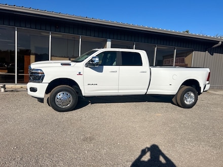 2026 Ram 3500 LARAMIE CREW CAB 4X4 8' BOX Pickup