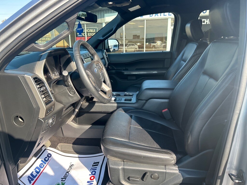 2020 Ford Expedition XLT photo 4