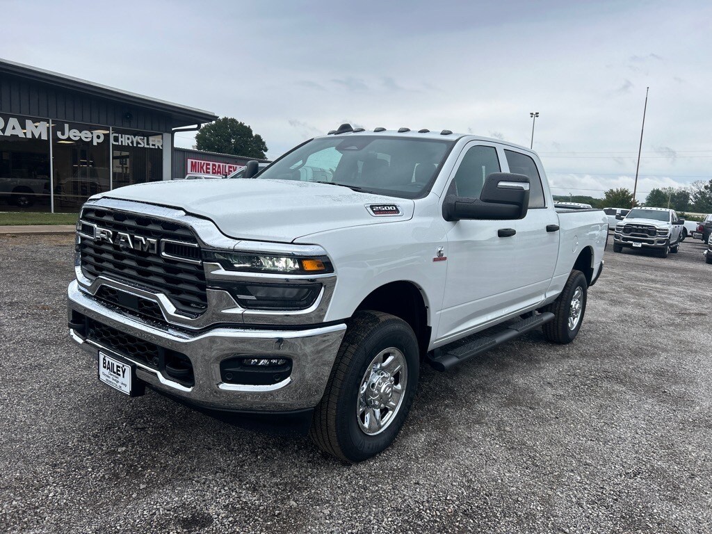 2026 Ram 2500 Tradesman photo 2