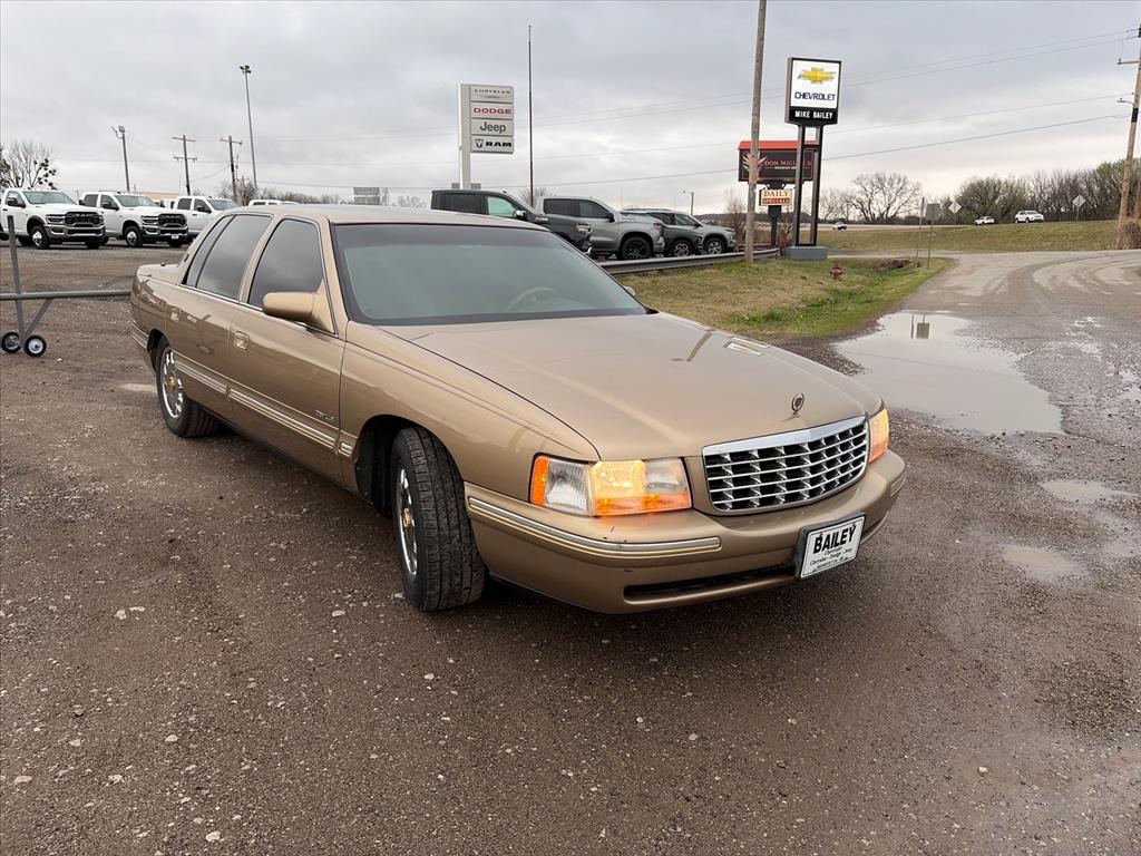 Used 1999 Cadillac DeVille D ELEGANCE with VIN 1G6KE54Y5XU712890 for sale in Henryetta, OK