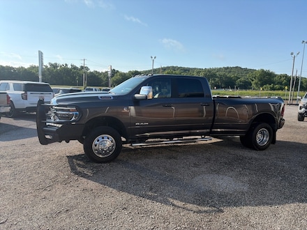 2025 Ram 3500 Laramie 4x4 Laramie  Crew Cab 8 ft. LB DRW Pickup
