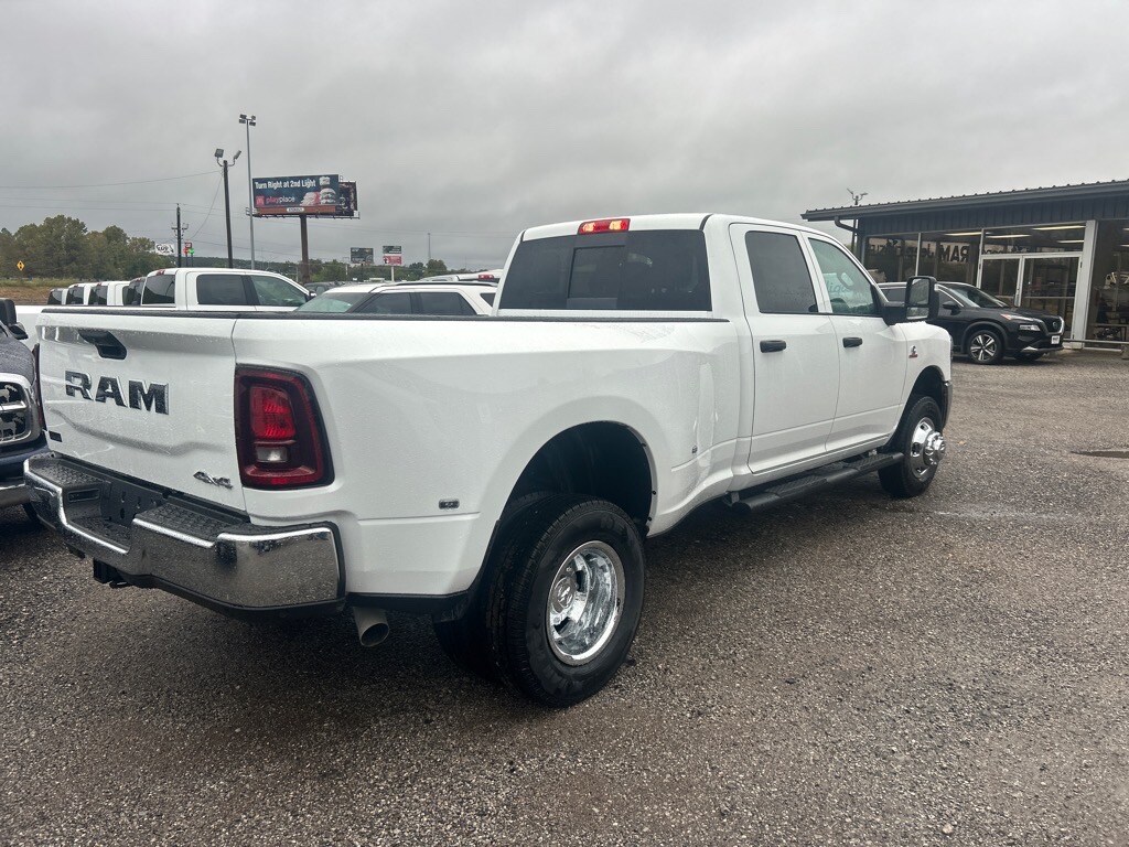 2026 Ram 3500 Tradesman photo 3