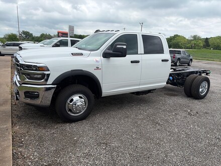2026 Ram 3500 Chassis Cab TRADESMAN CREW   4X4 60' CA Pickup