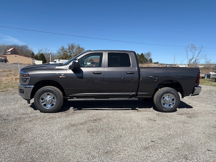 2026 Ram 2500 TRADESMAN CREW CAB 4X4 6'4 BOX Pickup