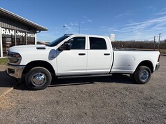 2026 Ram 3500 TRADESMAN CREW CAB 4X4 8' BOX Pickup