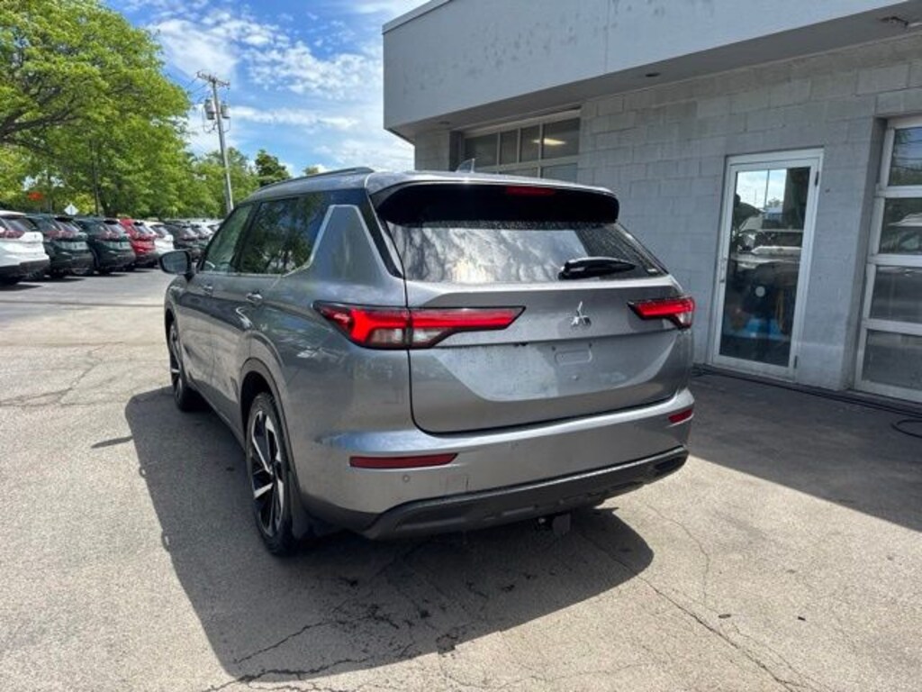 Used 2022 Mitsubishi Outlander SEL SUV