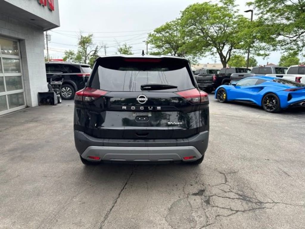 Used 2023 Nissan Rogue SV SUV