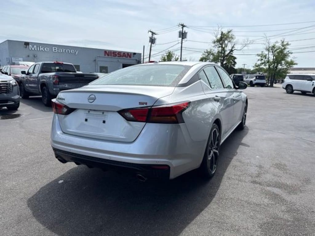 Used 2023 Nissan Altima 2.5 SR Sedan