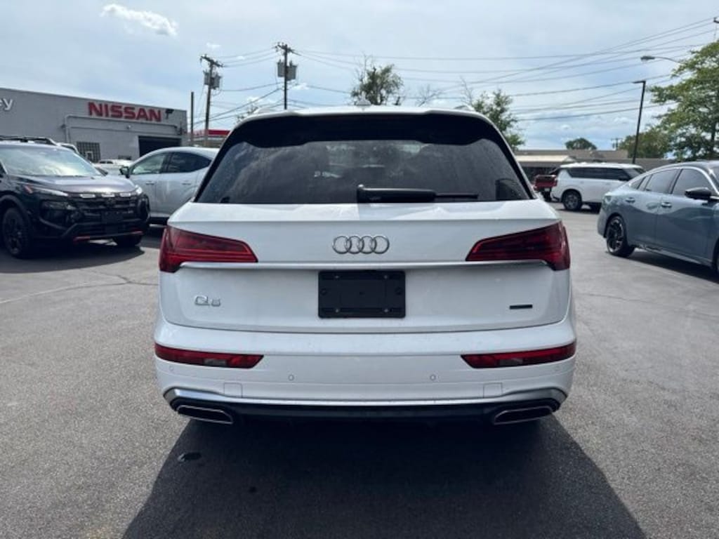 Used 2024 Audi Q5 45 S Line Premium SUV