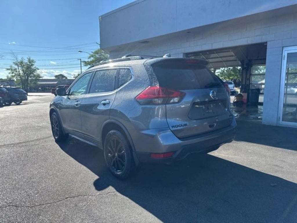 Used 2018 Nissan Rogue SV SUV