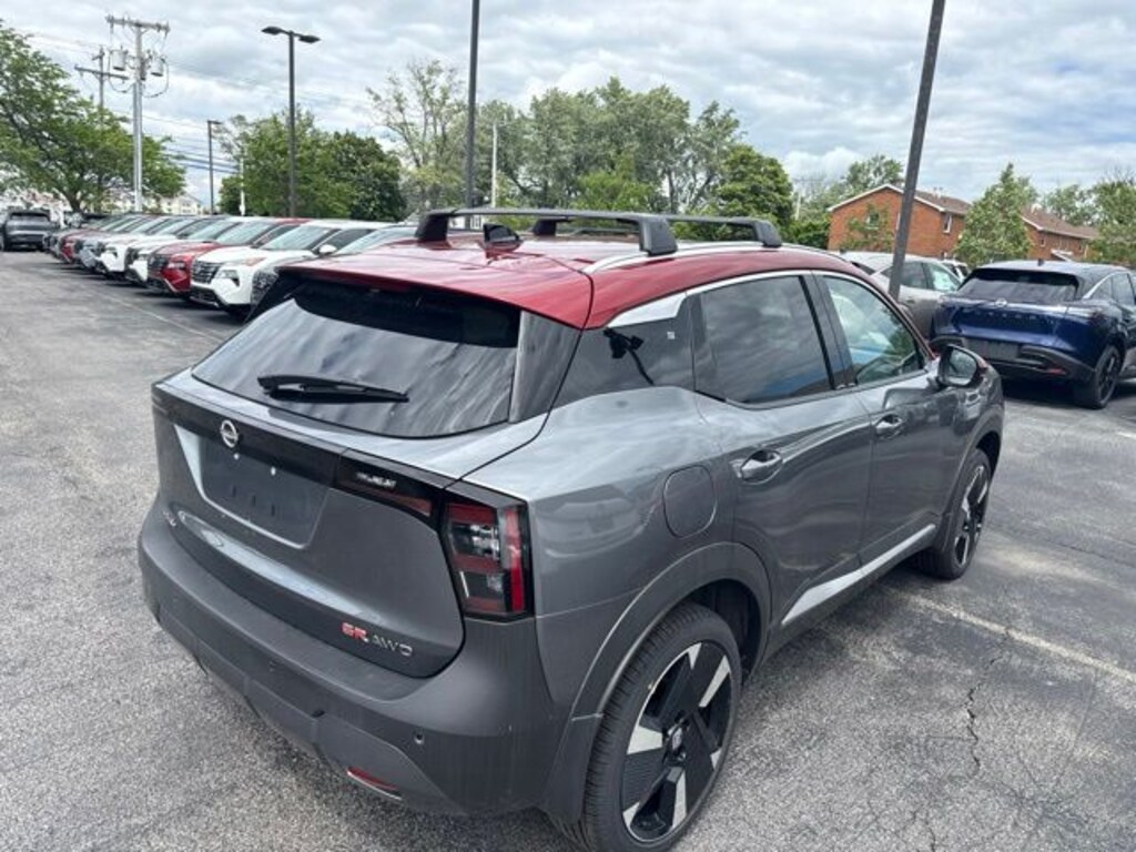 New 2026 Nissan Kicks SR SUV