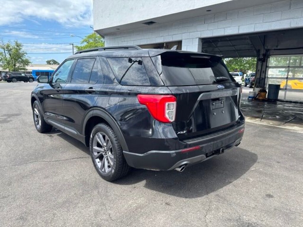 Used 2022 Ford Explorer XLT SUV