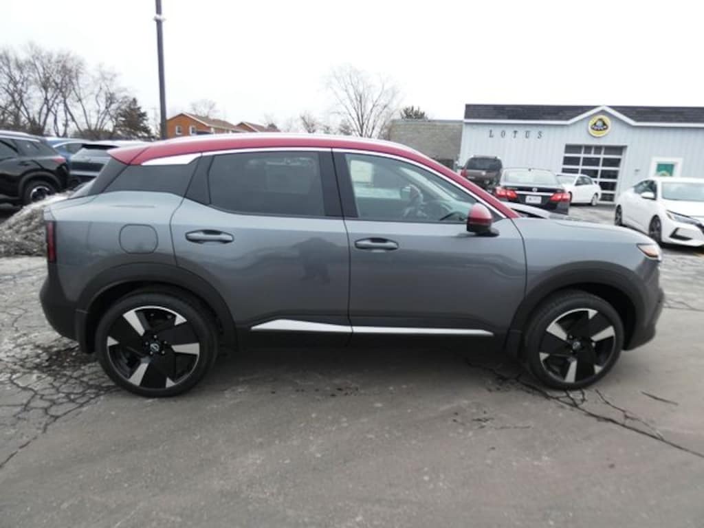 New 2026 Nissan Kicks SR SUV