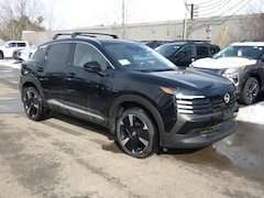 2026 Nissan Kicks SR SUV