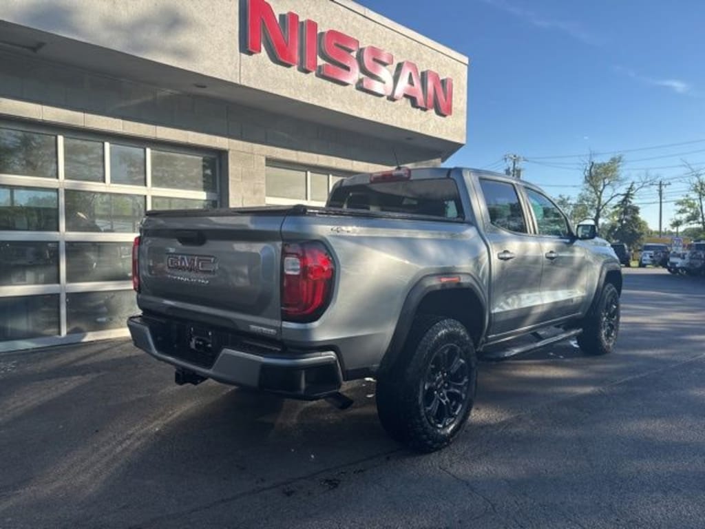 Used 2024 GMC Canyon Elevation Truck