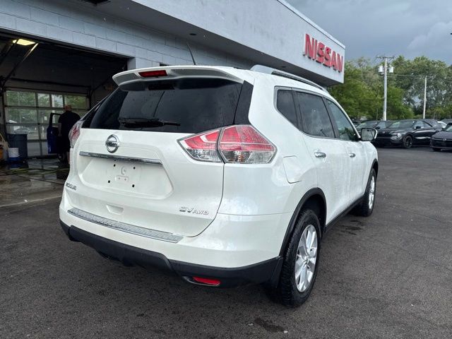 Used 2015 Nissan Rogue SV with VIN 5N1AT2MV4FC875985 for sale in Amherst, NY