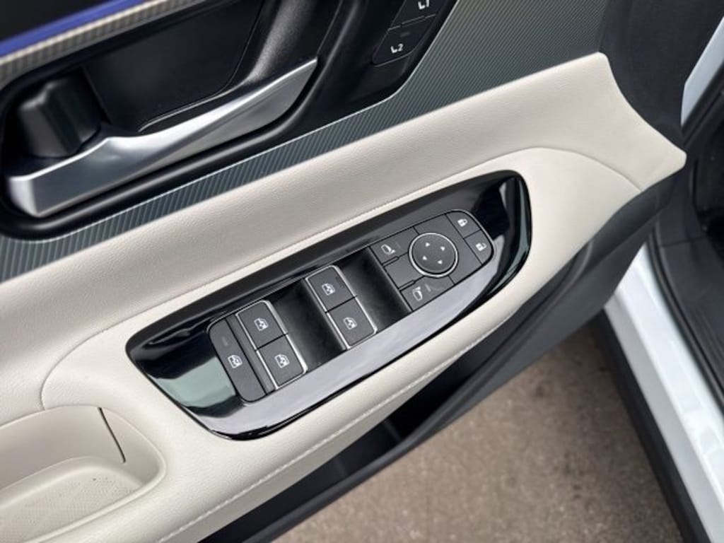 Used 2025 Nissan Murano SL SUV