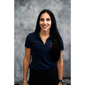 Staff member Miranda Caldarelli from ID_f428ef