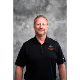 Staff member Michael Thompson from ID_31d43a