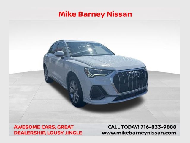 2024 Audi Q3 45 TFSI S Line Premium quattro's photo