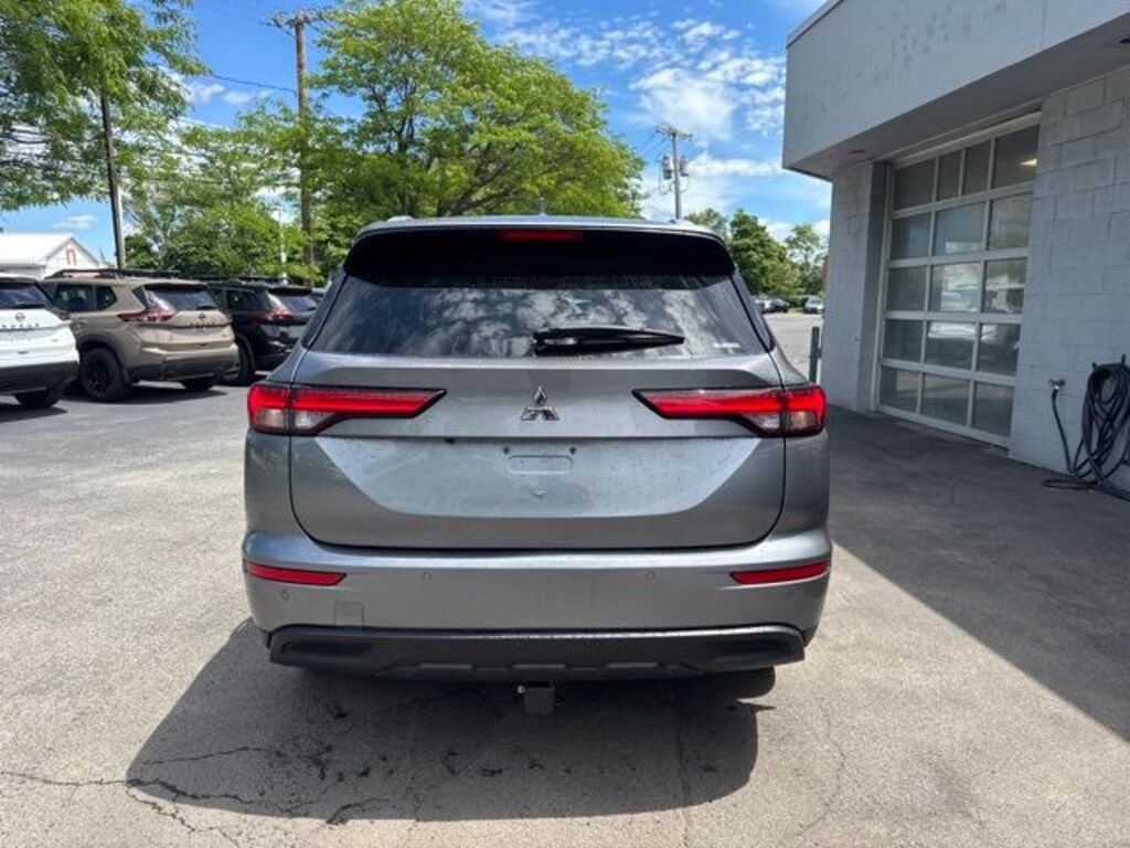 Used 2022 Mitsubishi Outlander SEL SUV