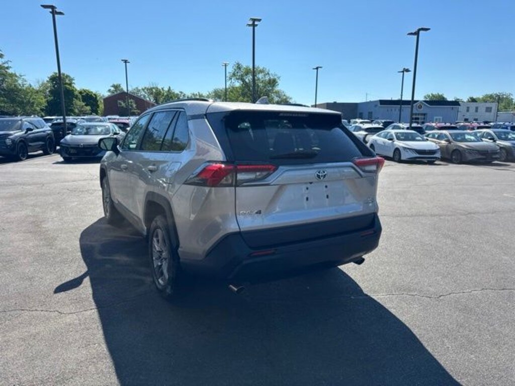 Used 2022 Toyota RAV4 Hybrid LE SUV