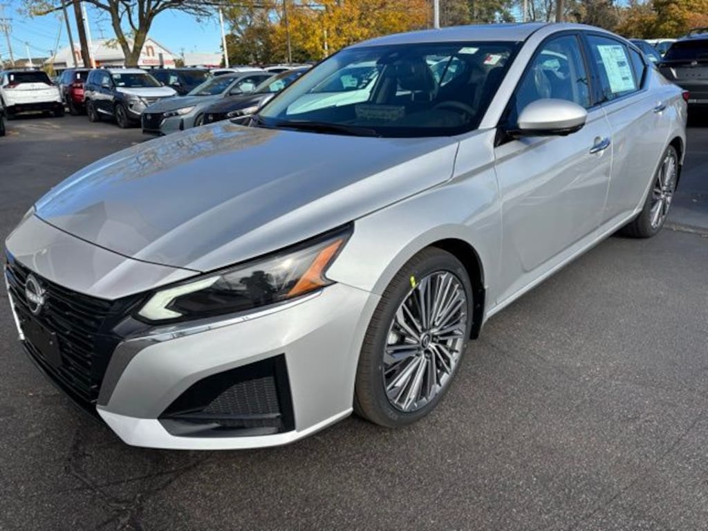 New 2025 Nissan Altima 2.5 SL Sedan