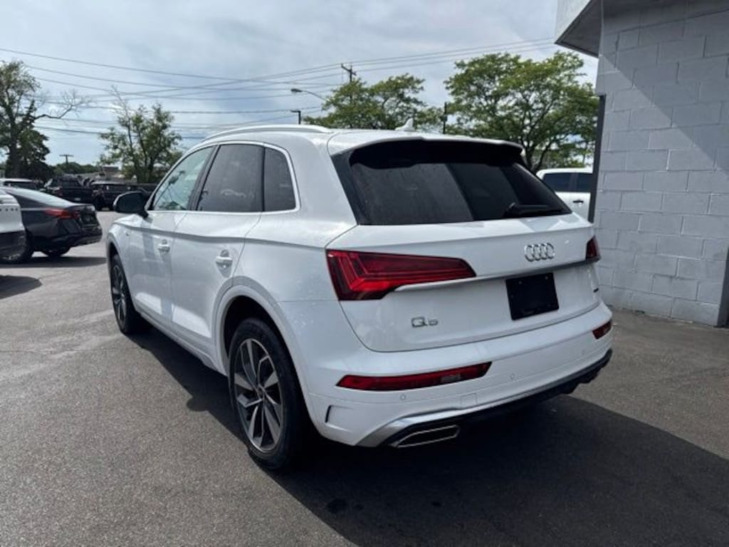 Used 2024 Audi Q5 45 S Line Premium SUV
