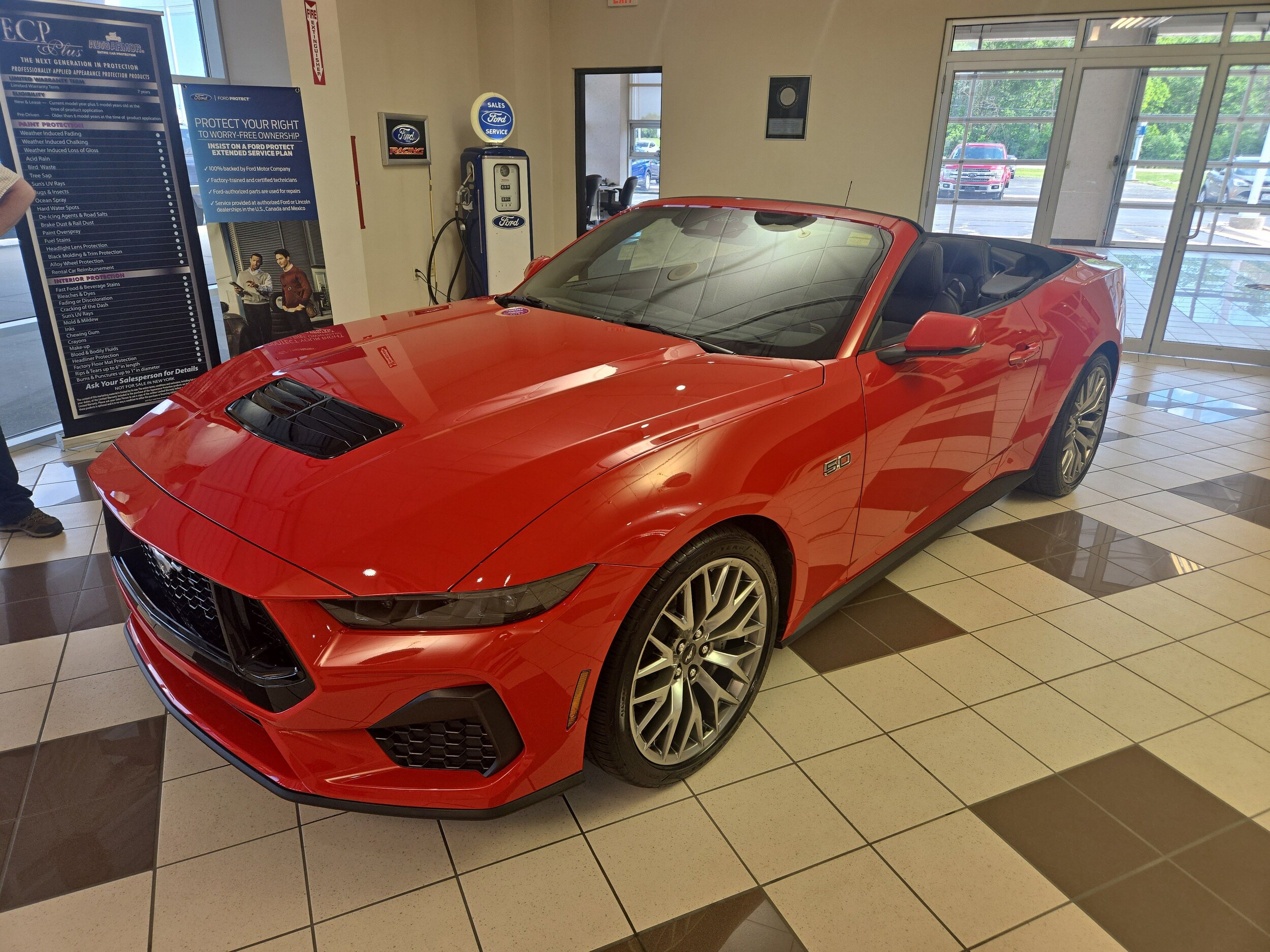2025 Ford Mustang GT Premium Convertible photo 3