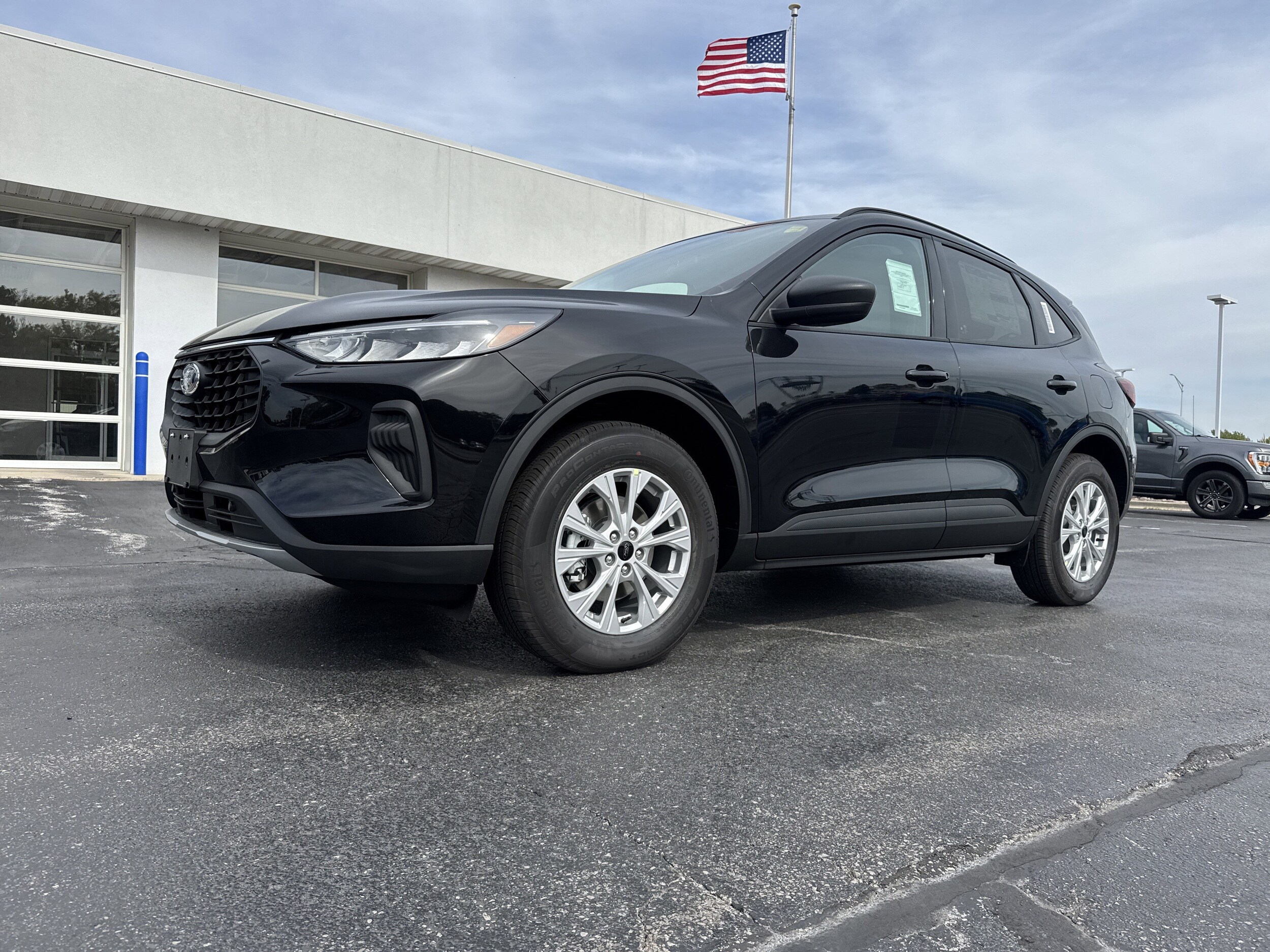 2025 Ford Escape Active photo 2