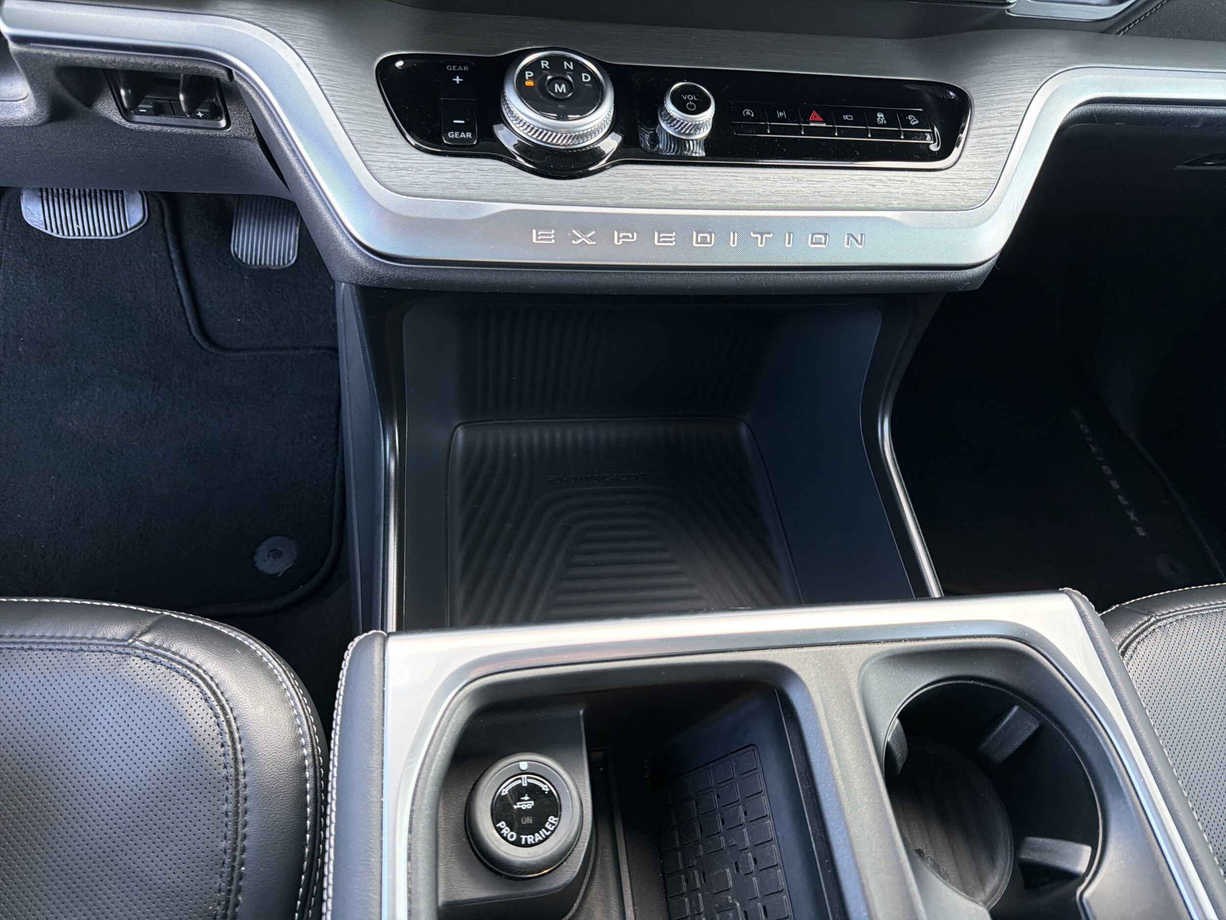 2025 Ford Expedition Platinum - Photo 84