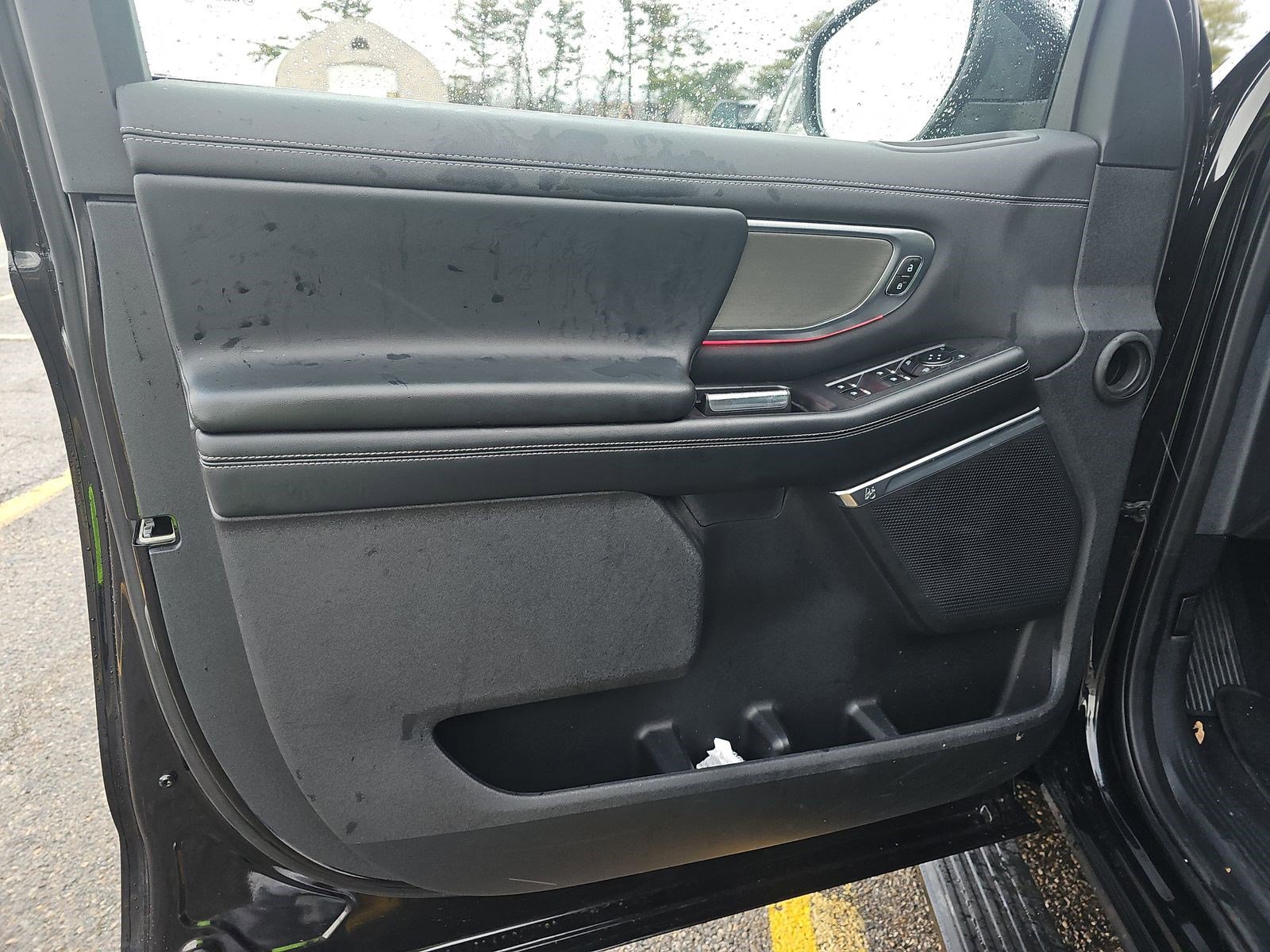 2025 Ford Expedition Platinum - Photo 15