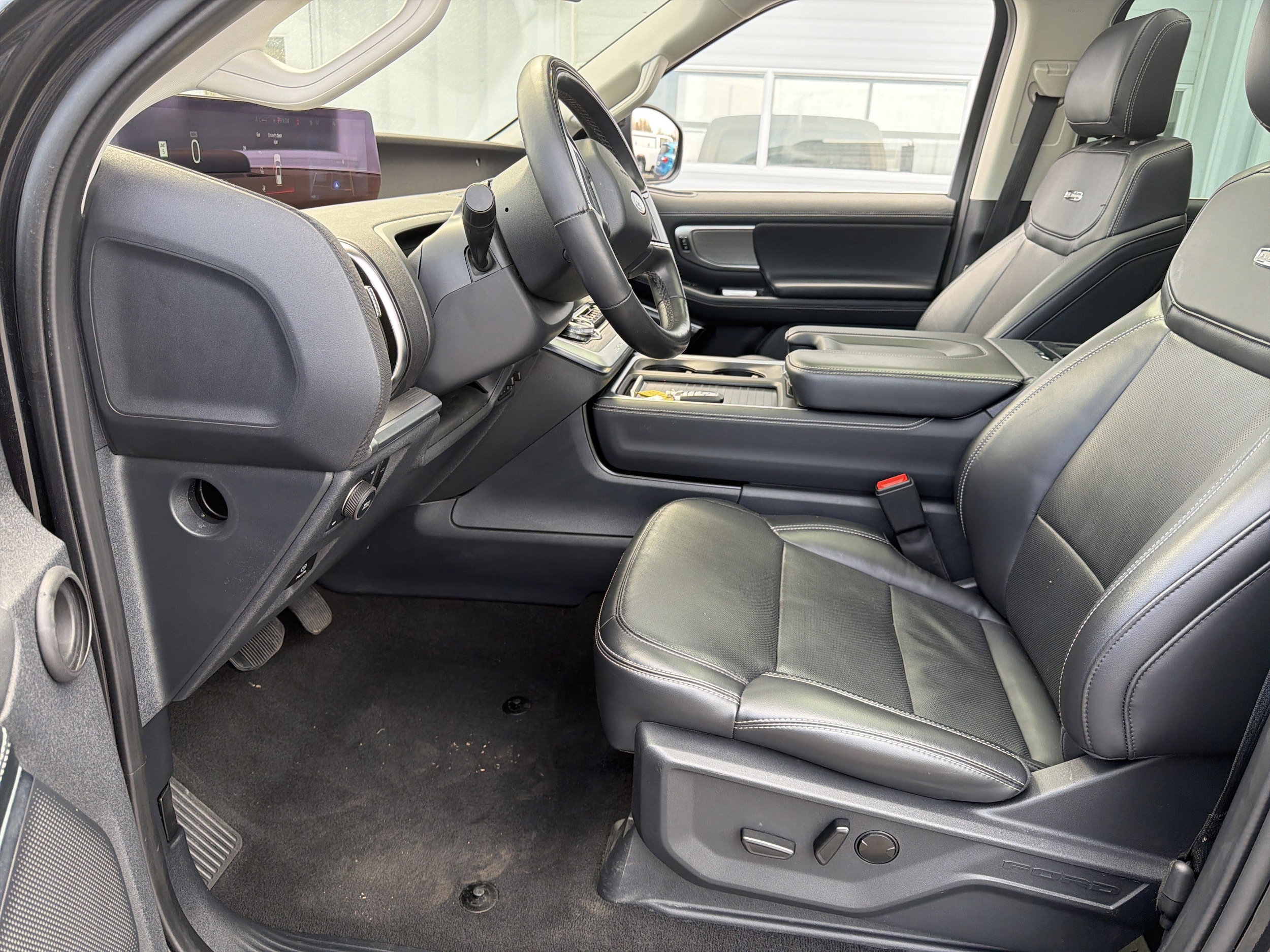 2025 Ford Expedition Platinum - Photo 25