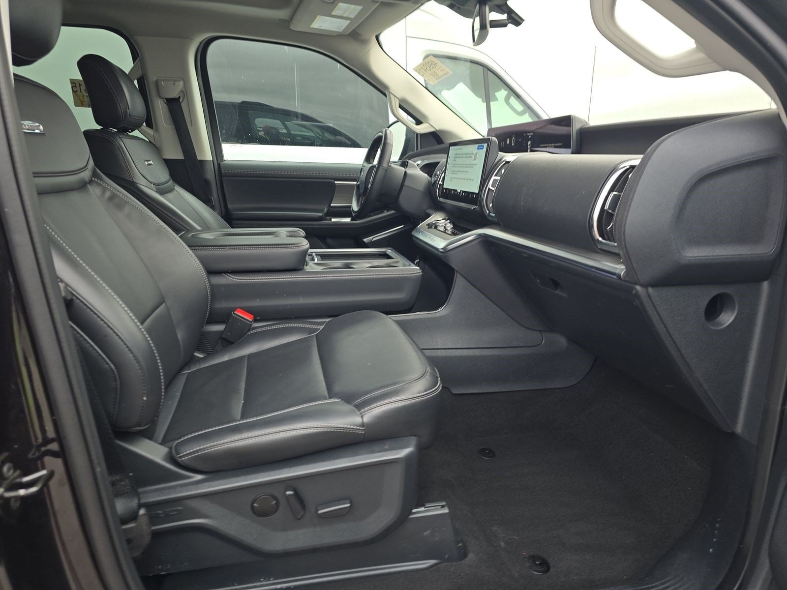 2025 Ford Expedition Platinum - Photo 25