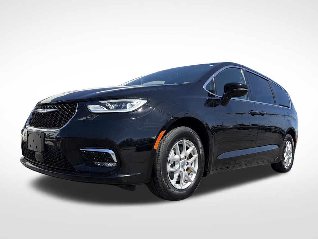 Certified 2025 Chrysler Pacifica Select Select FWD