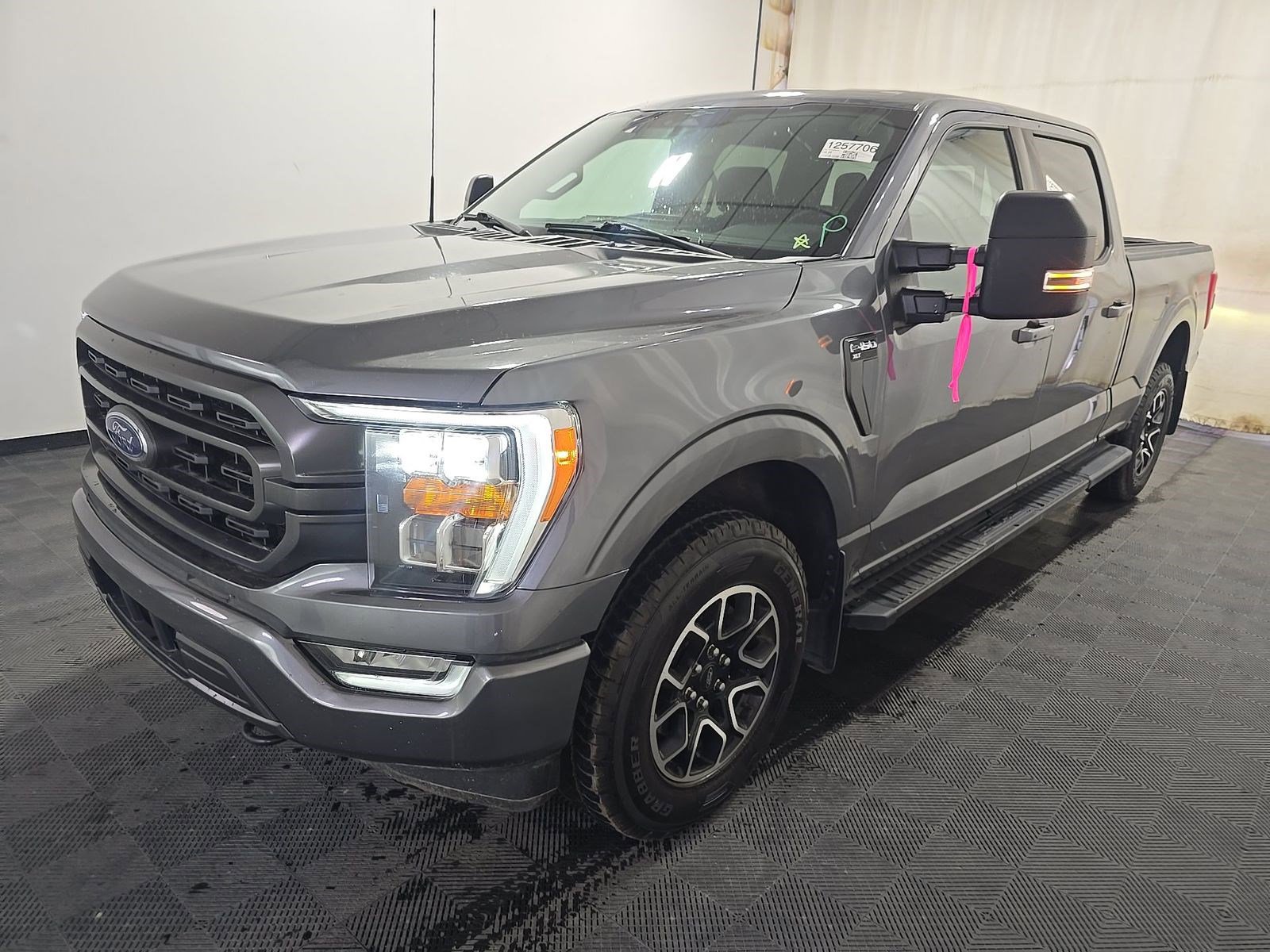2023 Ford F-150 XLT 4x4 SuperCrew 157 in's photo