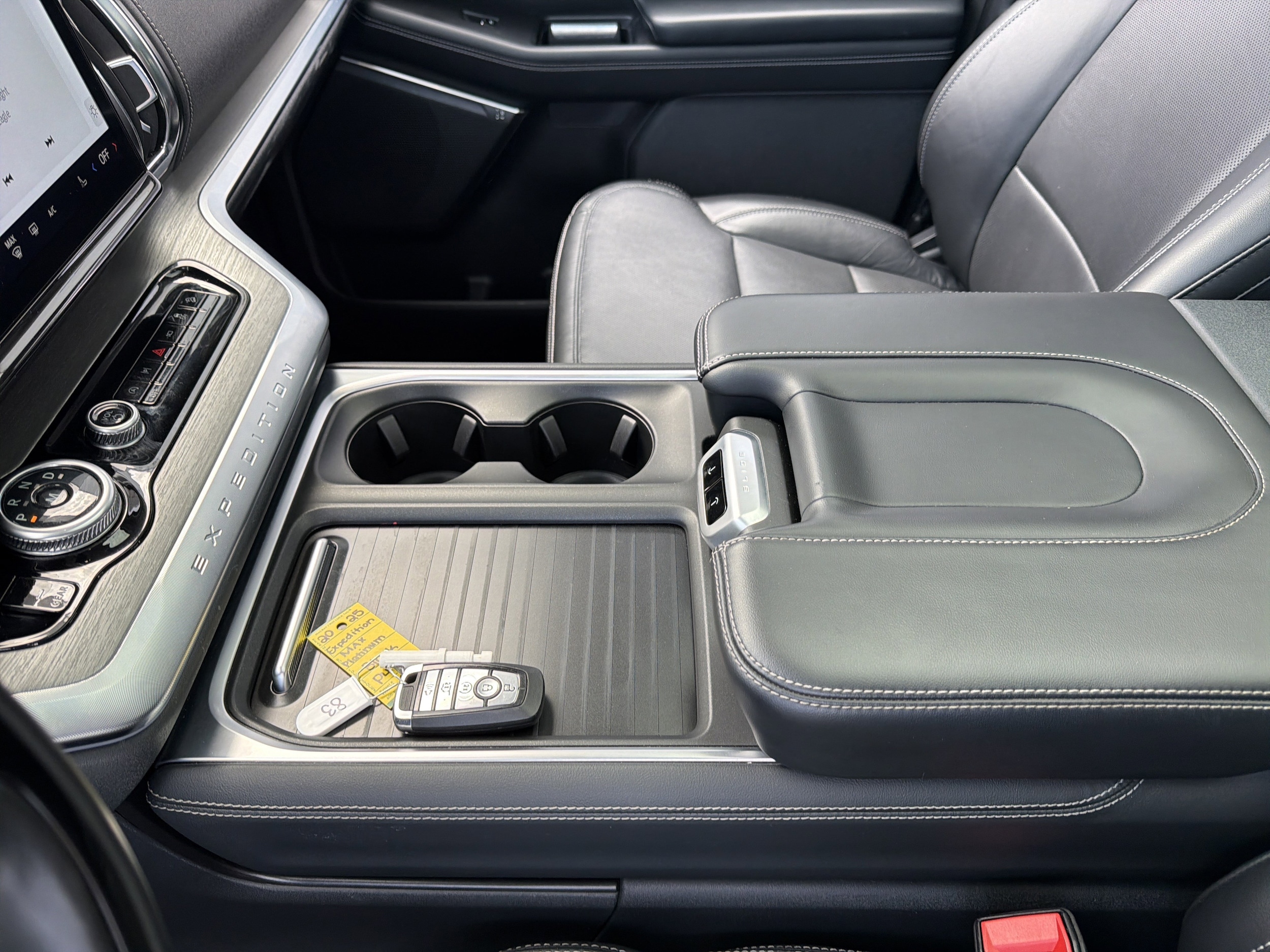 2025 Ford Expedition Platinum - Photo 47