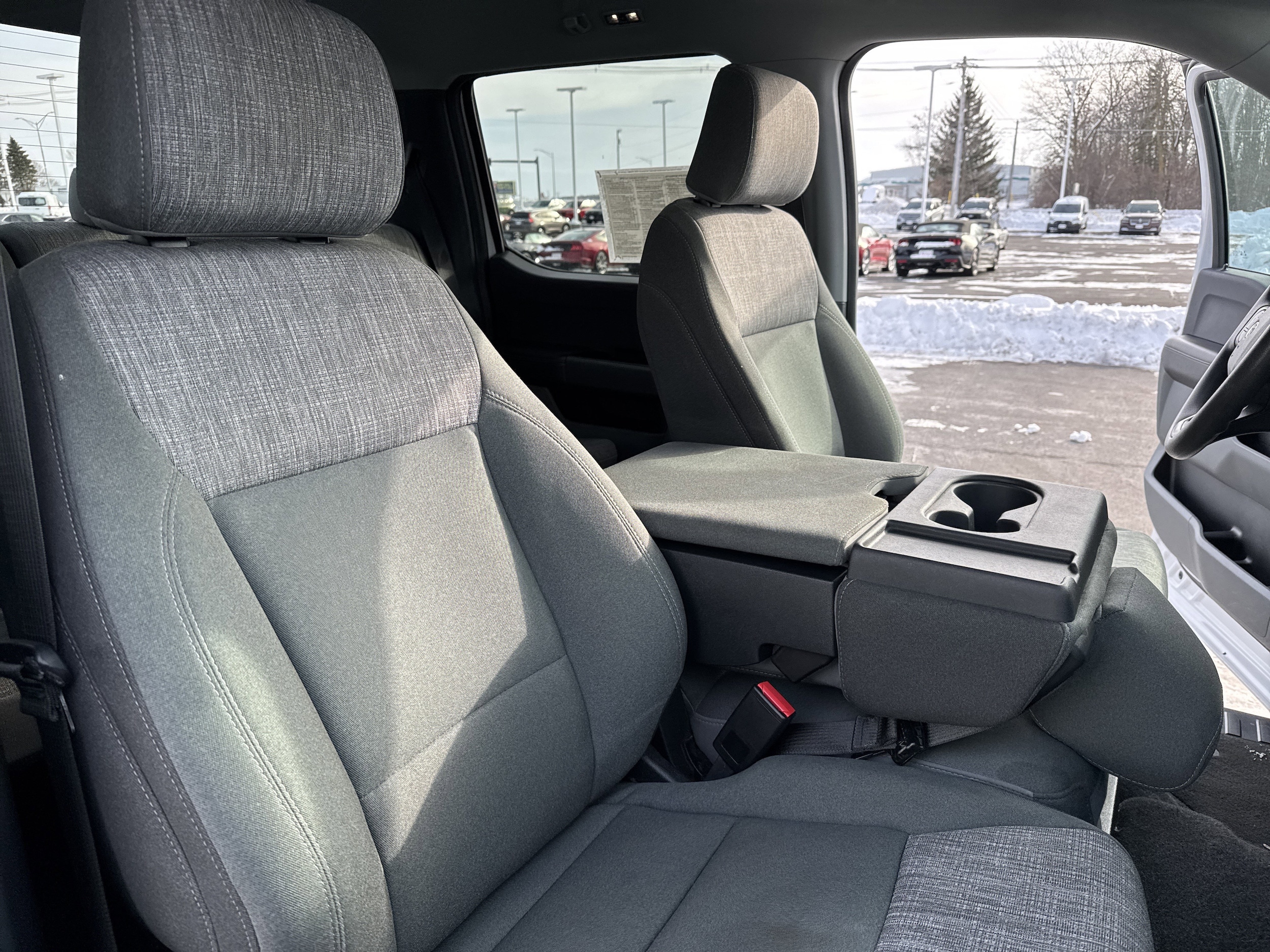 2023 Ford F-150 XLT - Photo 31