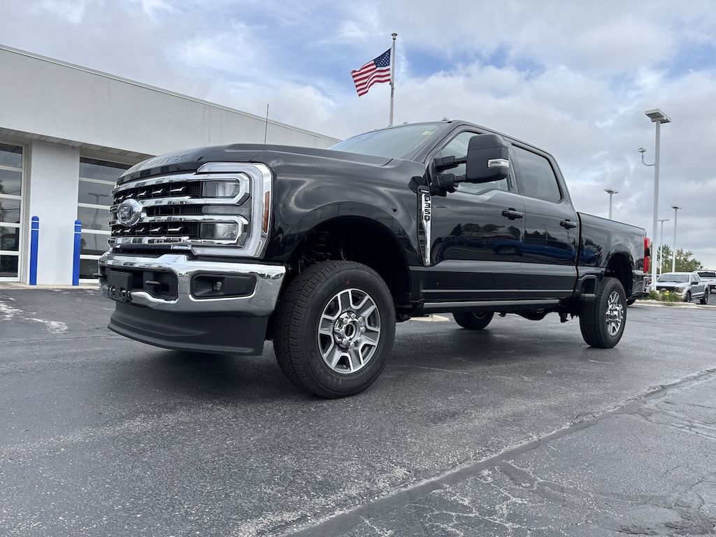 New 2026 Ford F-350 LARIAT LARIAT 4WD Crew Cab 6.75 Box