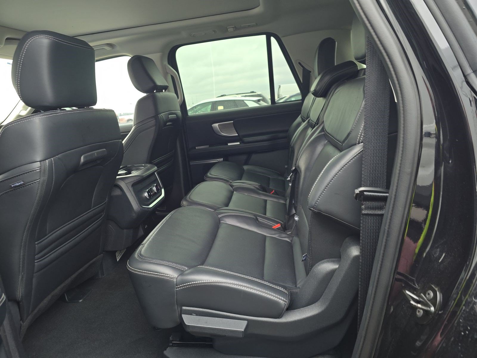 2025 Ford Expedition Platinum - Photo 33