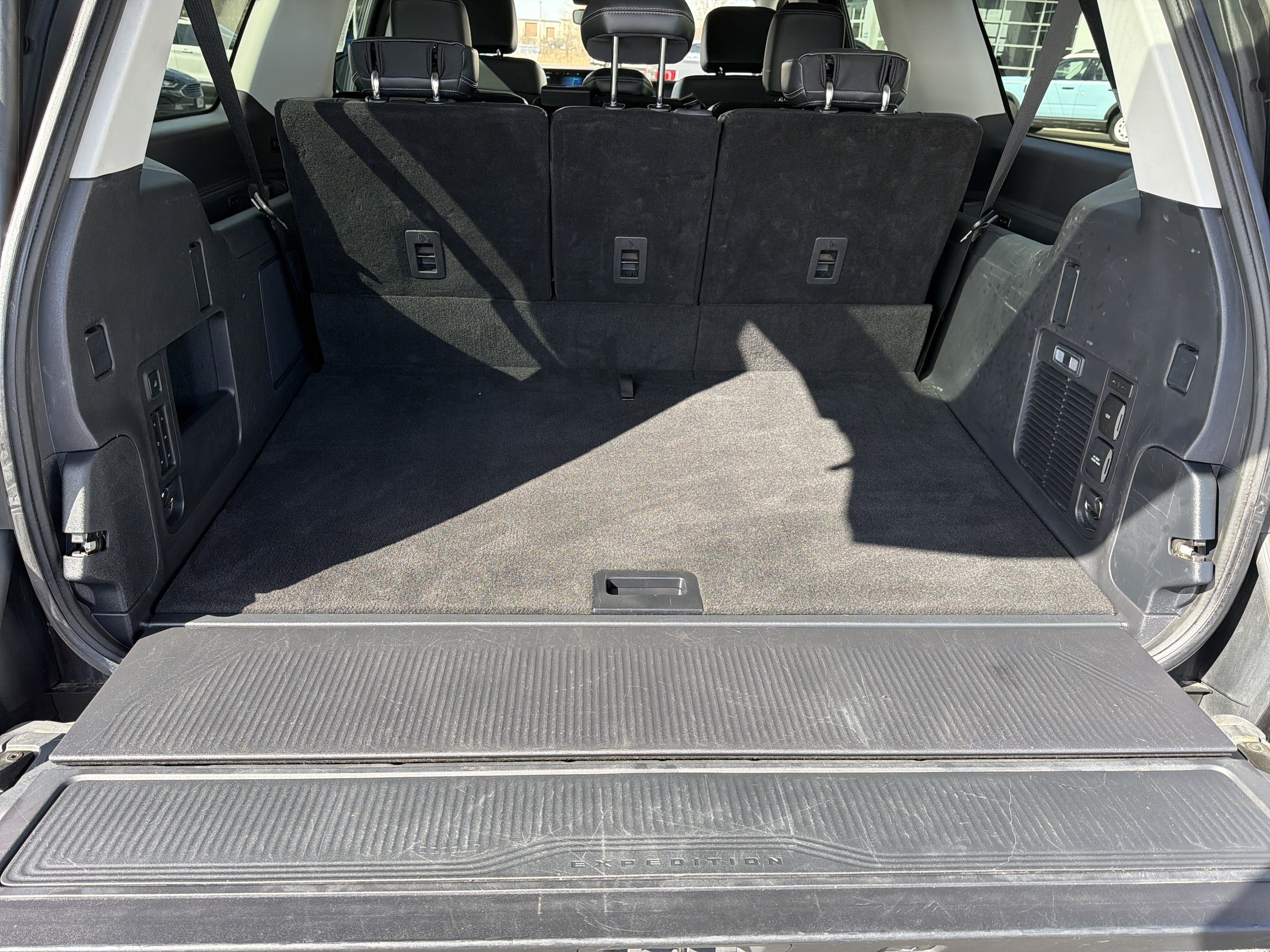 2025 Ford Expedition Platinum - Photo 44