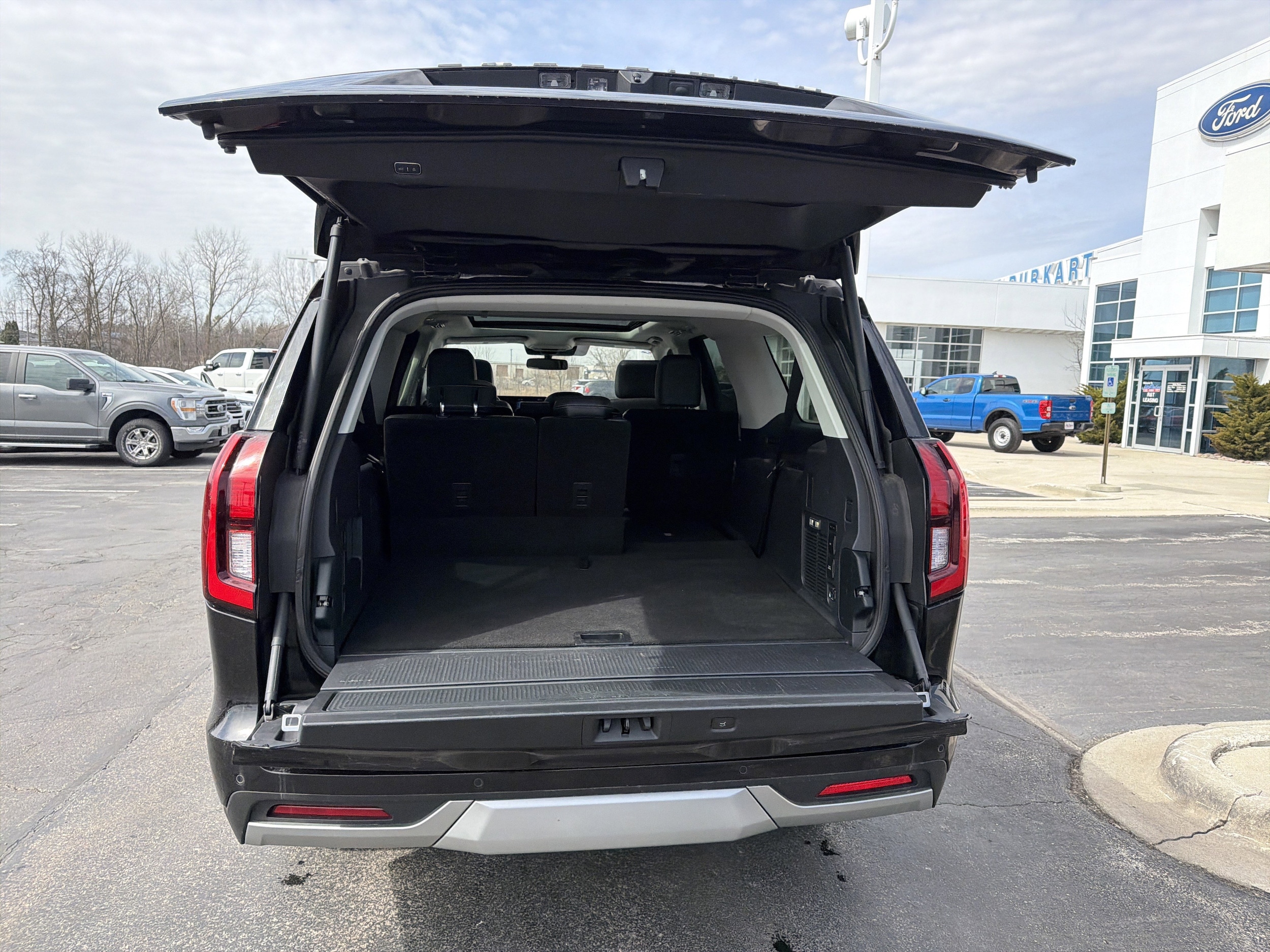 2025 Ford Expedition Platinum - Photo 14