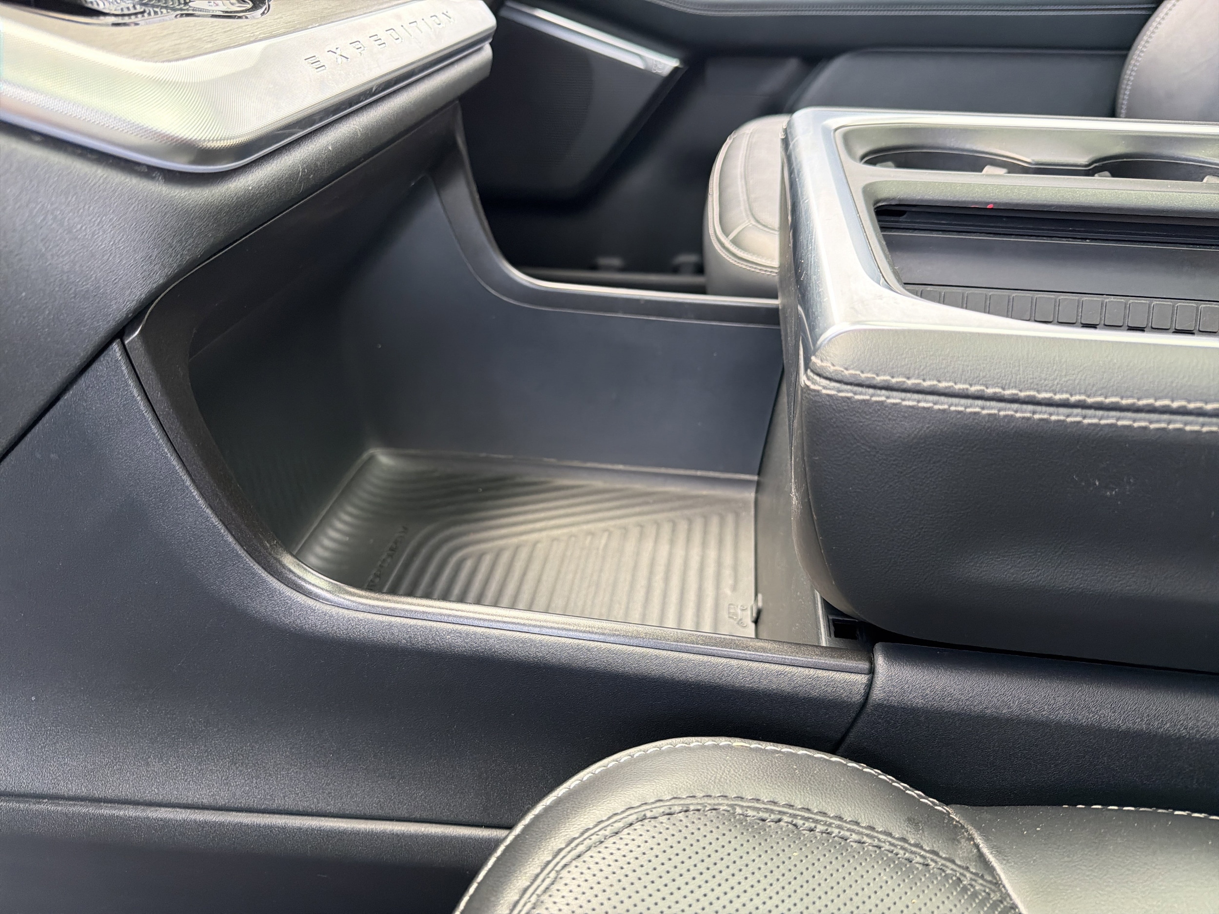 2025 Ford Expedition Platinum - Photo 53