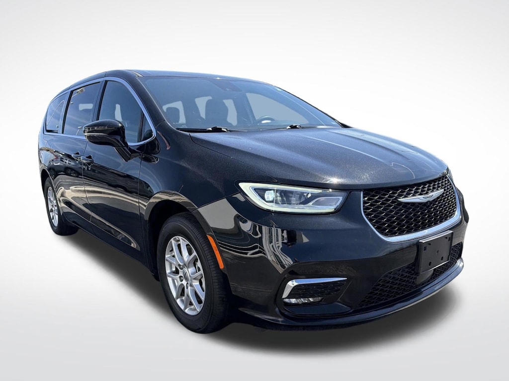 Certified 2025 Chrysler Pacifica Select Select FWD