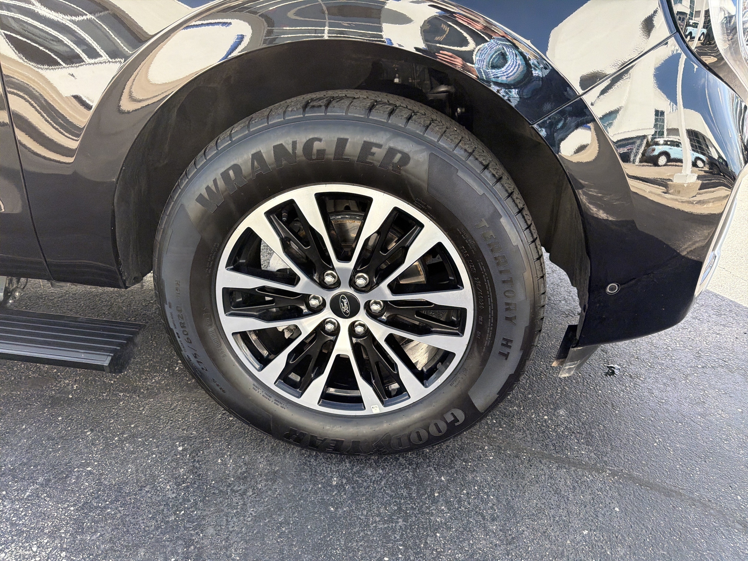 2025 Ford Expedition Platinum - Photo 12