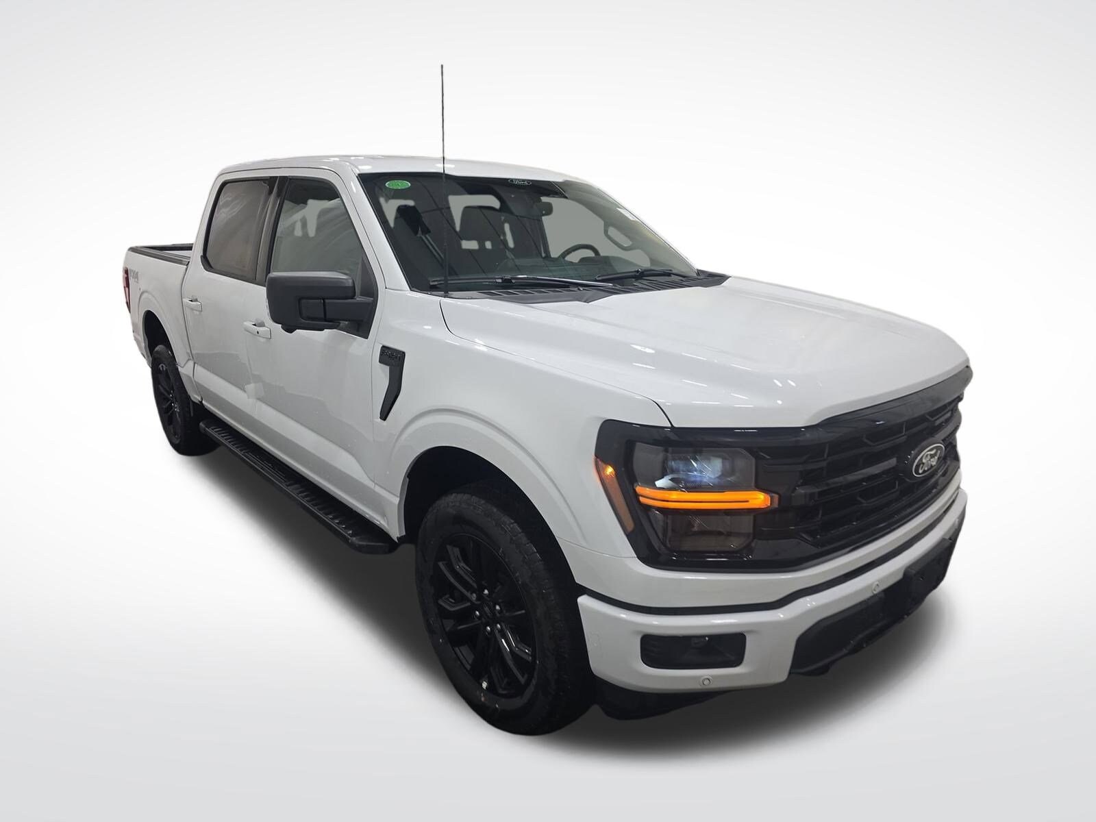 2024 Ford F-150 XLT photo 3